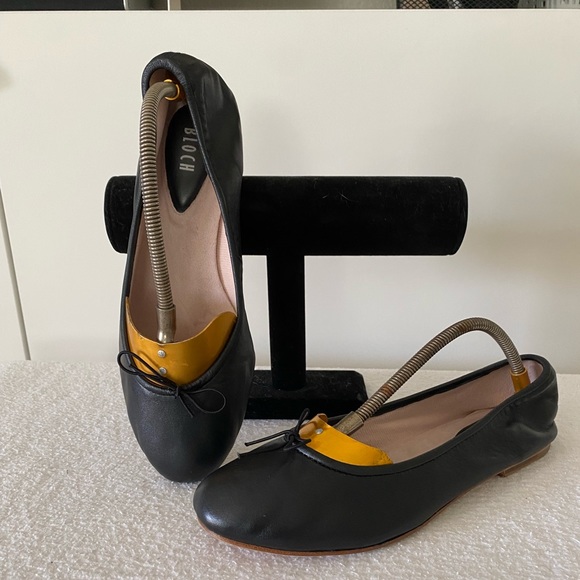 Black leather Bloch ballet flats. Sz 38. - Picture 1 of 9